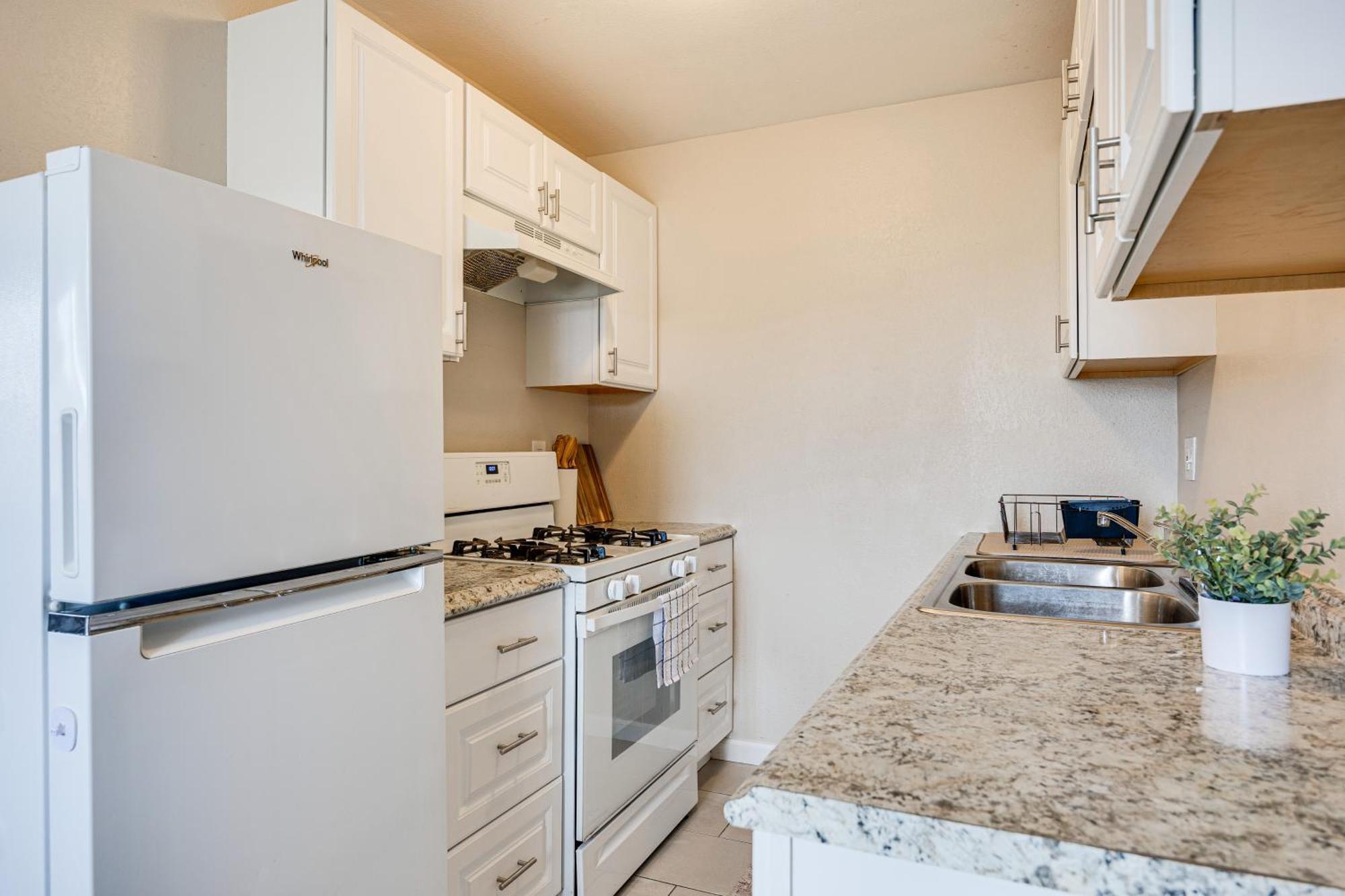 Convenient Joshua Tree Apartment - Walk To Town! Εξωτερικό φωτογραφία
